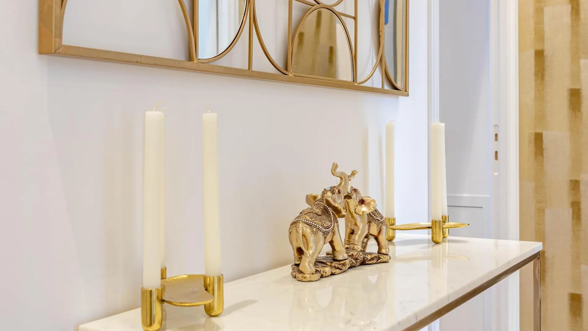 H11 Lumiere D'Or Centro Apartment Sanremo Italy