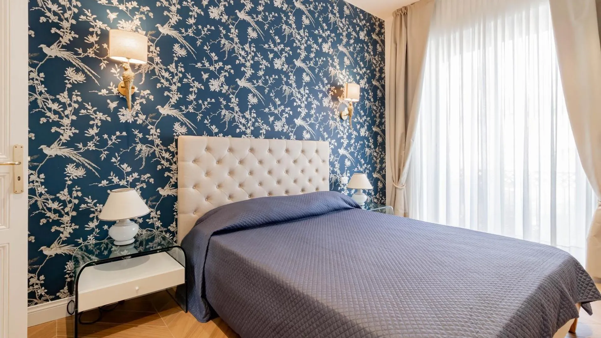 H11 Lumiere D'Or Centro Apartment Sanremo 0*,  Italy
